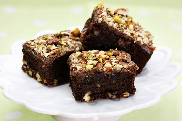 Chocolate Brownies with Chopped Nuts